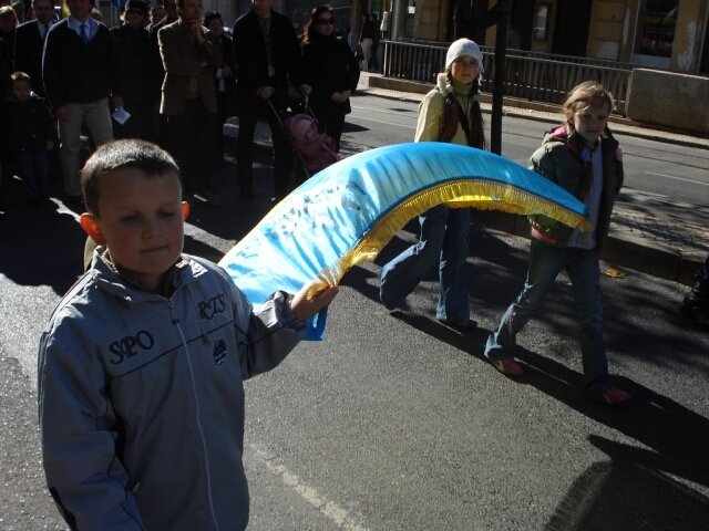 Мирна хода у Лісабоні до роковин Голодомору 32.33 років